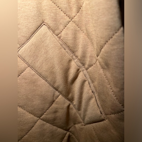 New (NWT) Bagatelle french terry diamond quilted jacket in cognac. Size L - Picture 8 of 10